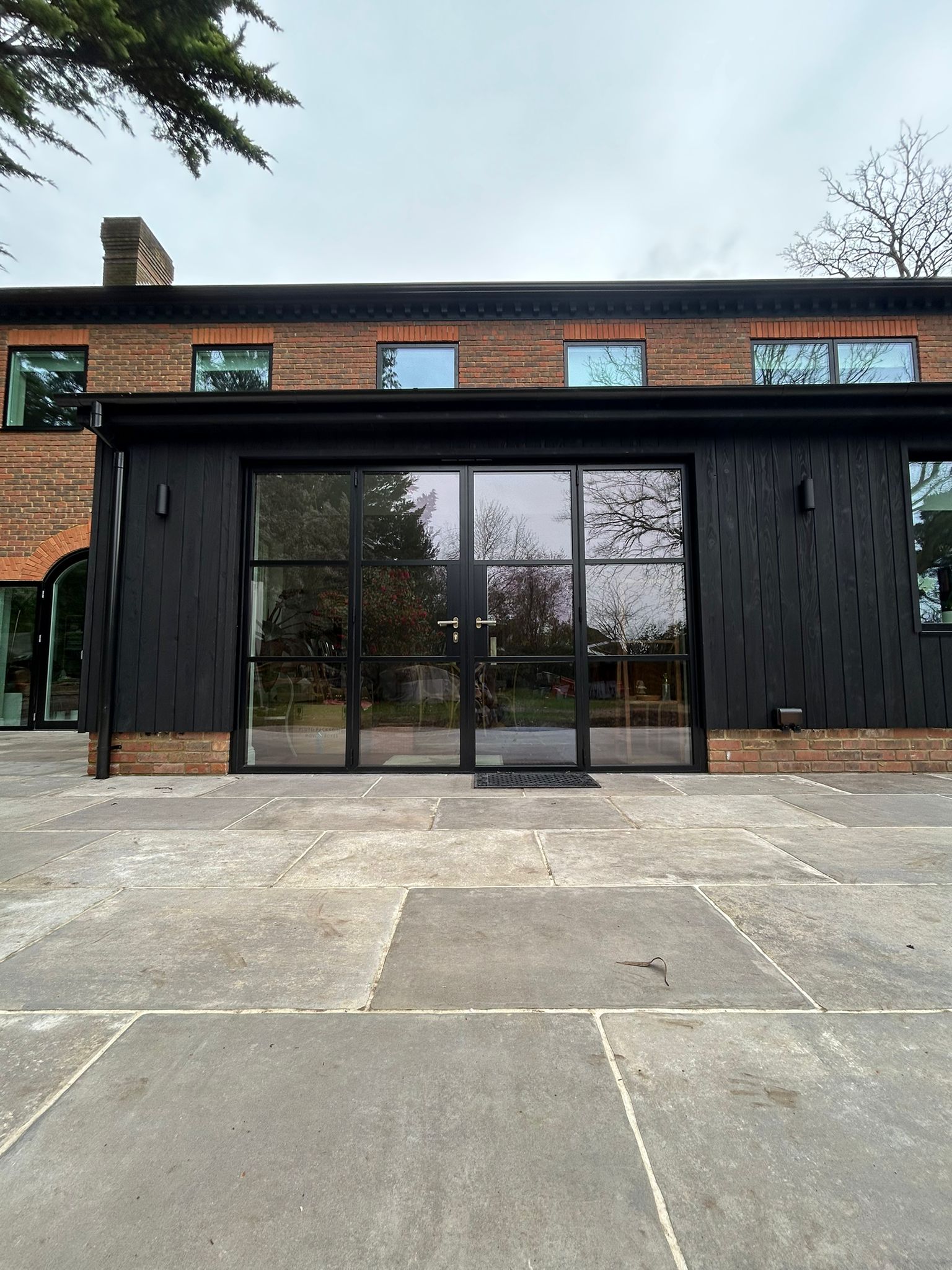 Architectural VELFAC & Origin Glazing – Cobham — detail 4